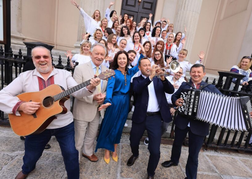 4 Ukrainians living in Galway part of National Choir collaboration with Phil Coulter
