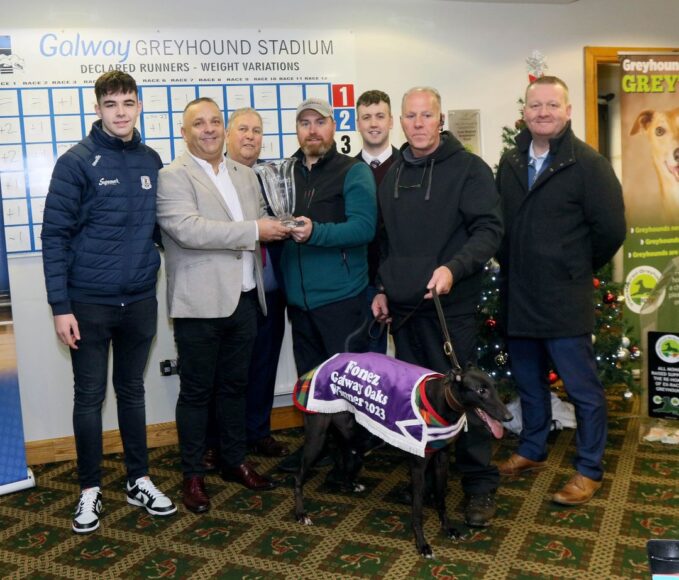 Droopys Mandolin Wins Epic Fonez Galway Greyhound Oaks Final