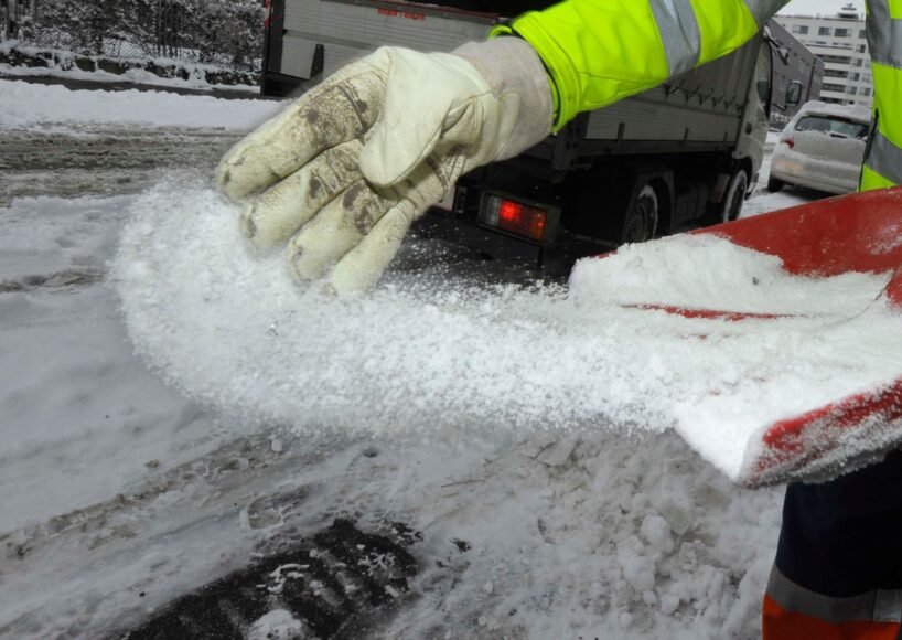 Calls for emergency funding for gritting in Galway City council estates